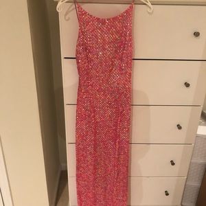 Insanely pretty mermaid backless gown